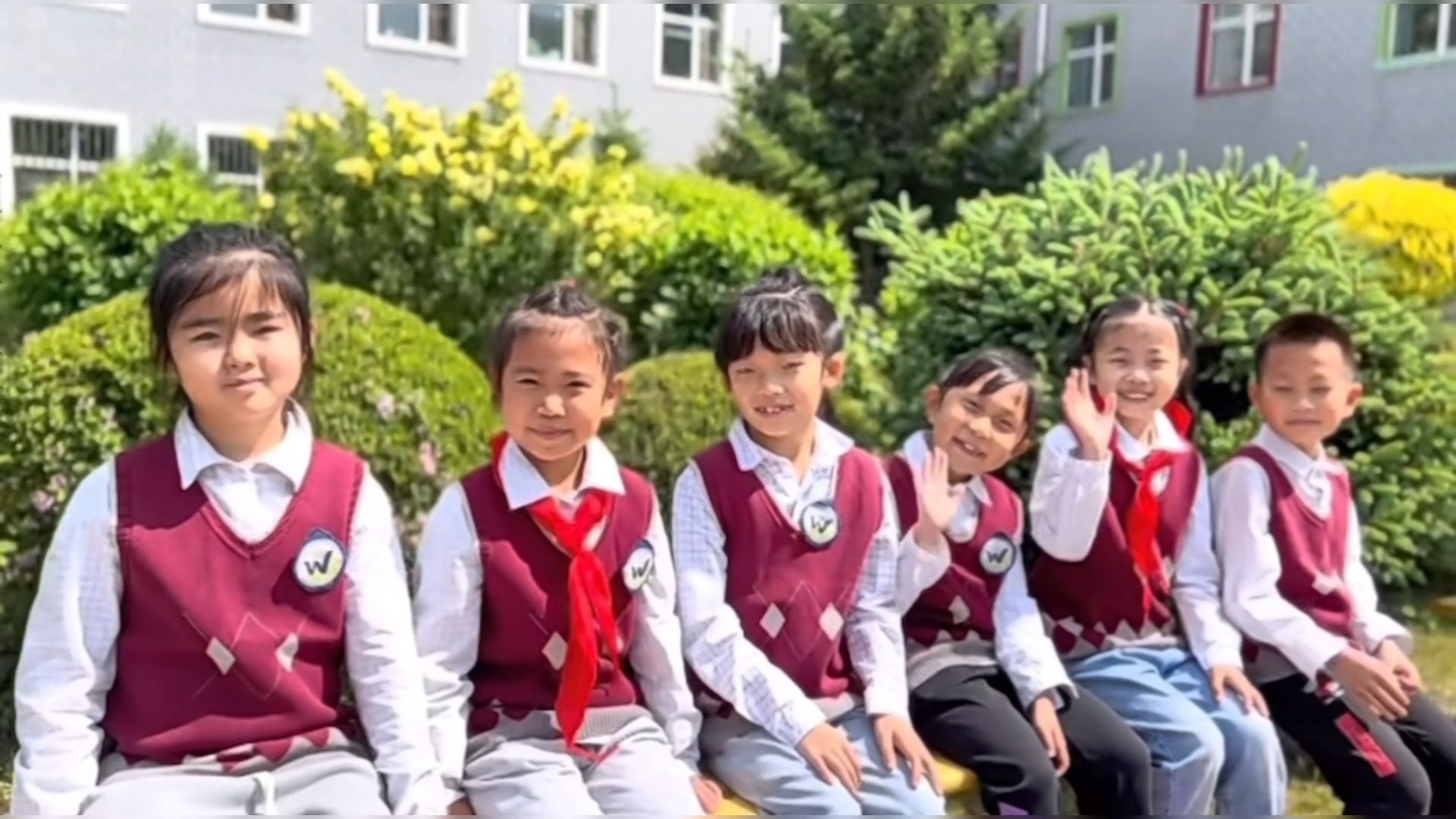 万邦学校小学部欢迎您！